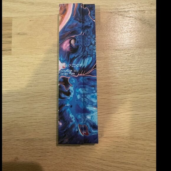 Kaleidos Makeup Futurism III Astro Pink Eyeshadow Palette - Picture 3 of 3